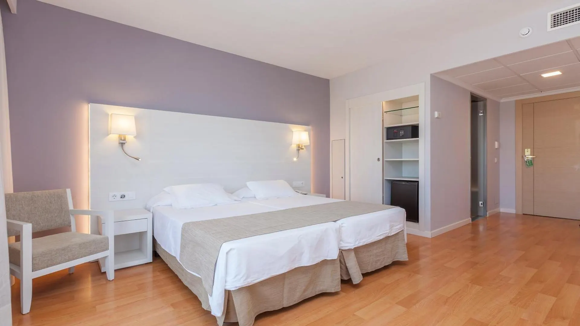 Helios Mallorca Hotel & Apartments Can Pastilla  3*, Can Pastilla (Mallorca) Spain